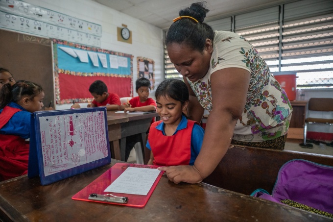Students of Rita Public Elementary School during class in Majuro, Marshall, Islands. Credit: Asian Development Bank/Flickr